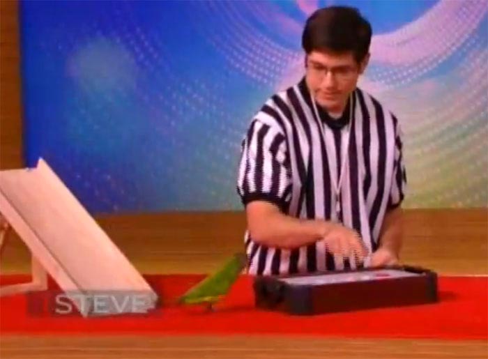 Parrot Hockey Trick on Steve Harvey Show